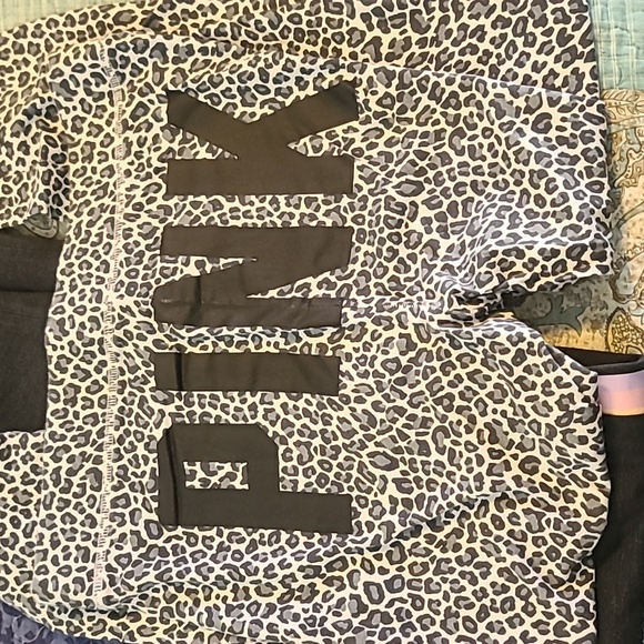 Set of 2 PINK Leggings - Picture 2 of 3